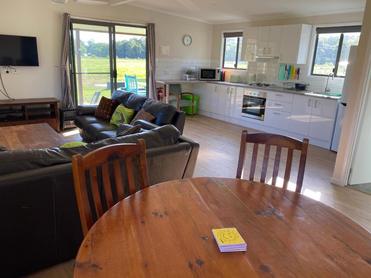Pinbarren Green Lodges Noosa Exterior foto